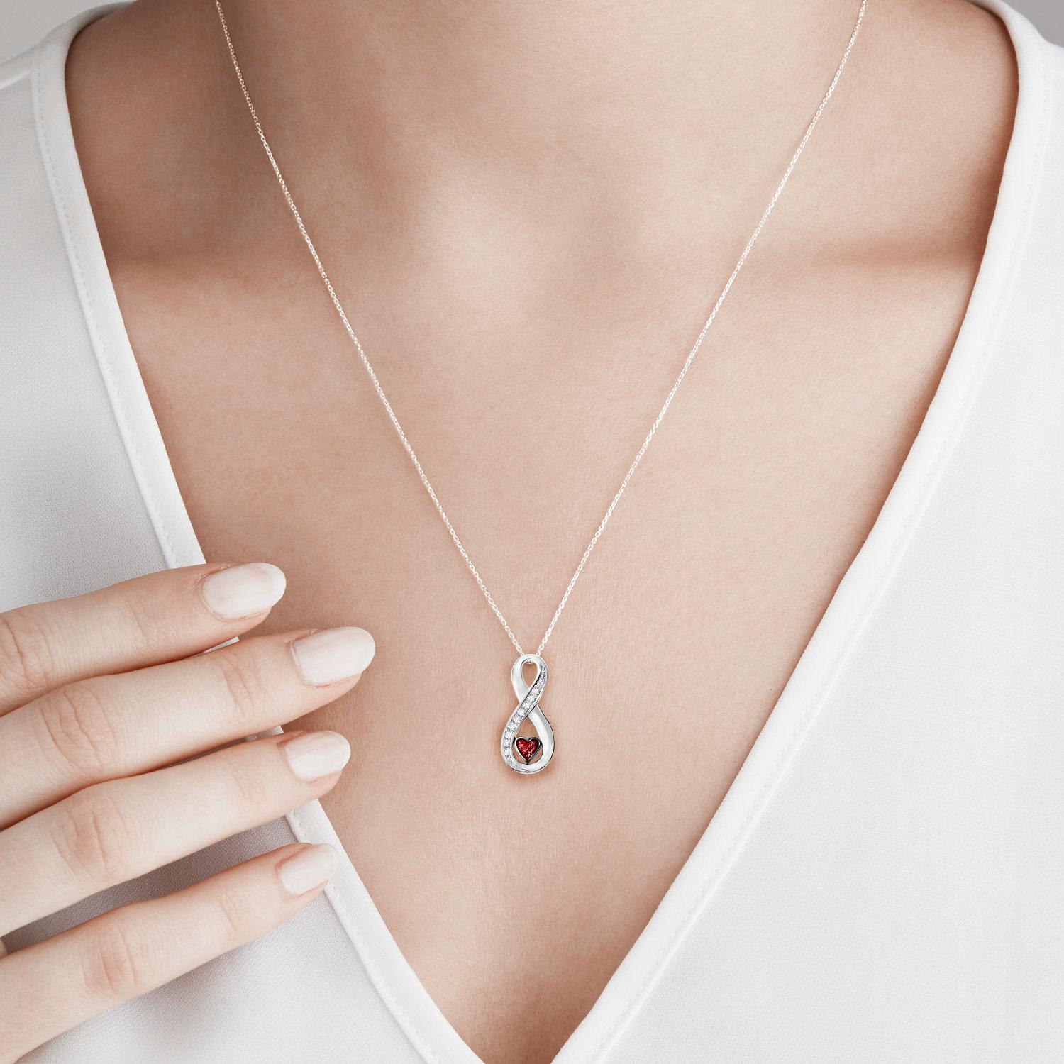 Could Jewellery For Ashes Help You Grieve? - Aura-Star® Jewellery